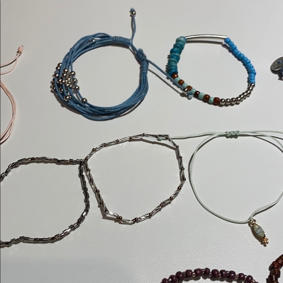 Beaded bracelets. - Picture 3 of 7